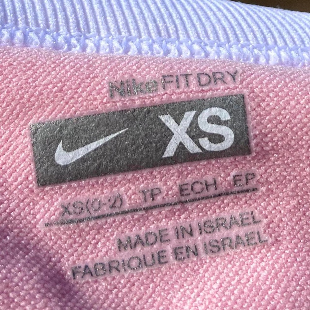 Y2K Ribbed Nike Tank - Picture 4 of 4